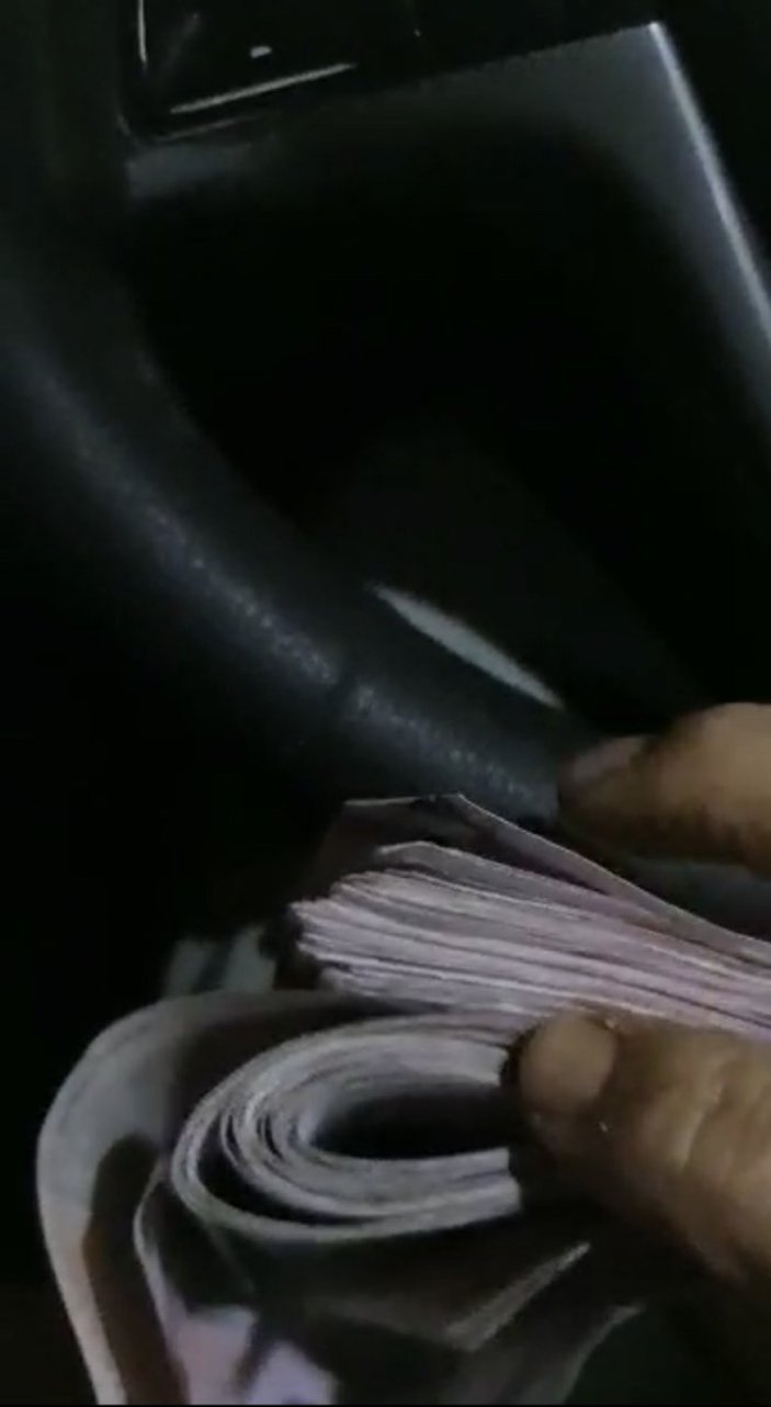 Şişli’de taksici, desteyle para veren alkollü yolcuyu polise teslim etti 