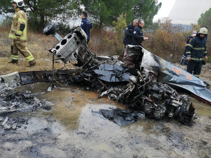 Bursa'da eğitim uçağı düştü: 2 ölü