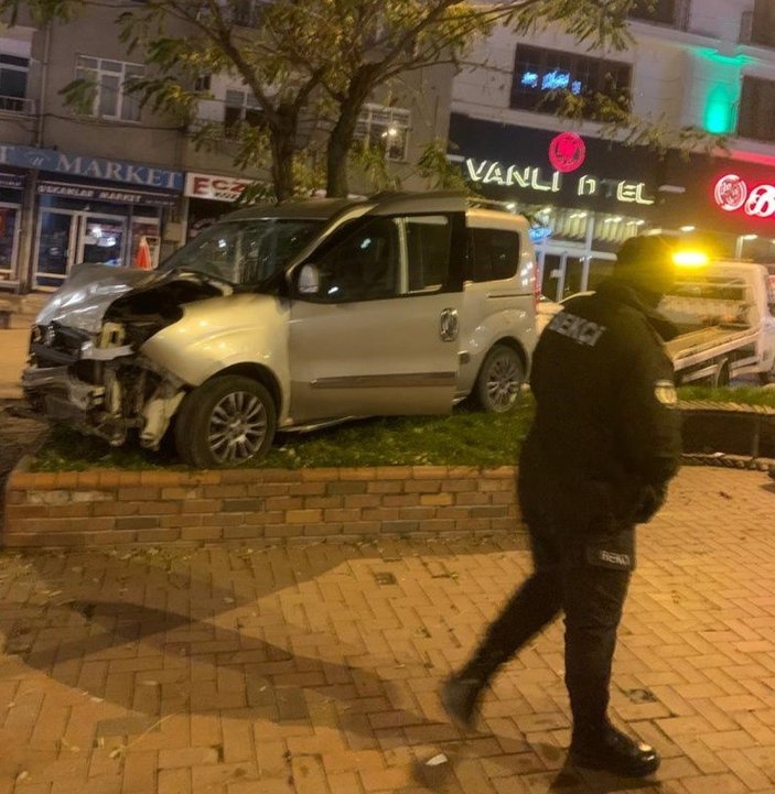 Kastamonu'da kavşakta feci kaza yaşandı