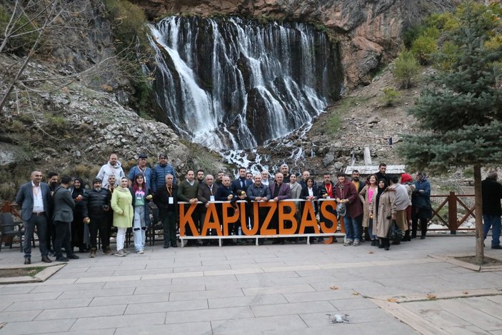 Kayseri'de gazetecilerle öğrencileri buluşturan program 