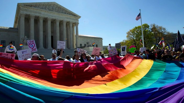 ABD'de eşcinsel evliliklere yasal koruma Joe Biden'ın imzasına kaldı