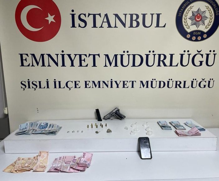 İstanbul'da şüpheli takside uyuşturucu ele geçirildi