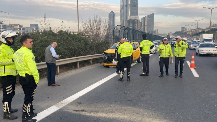 İstanbul’da feci kaza: Yandan çarptığı taksi sonu oldu