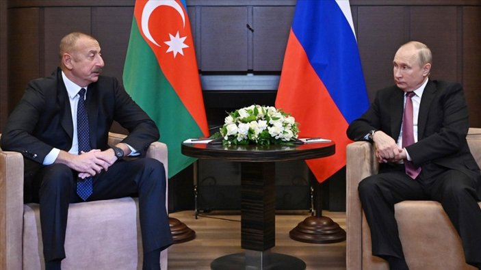 Putin ve Aliyev, Karabağ için üçlü mutabakatı görüştü