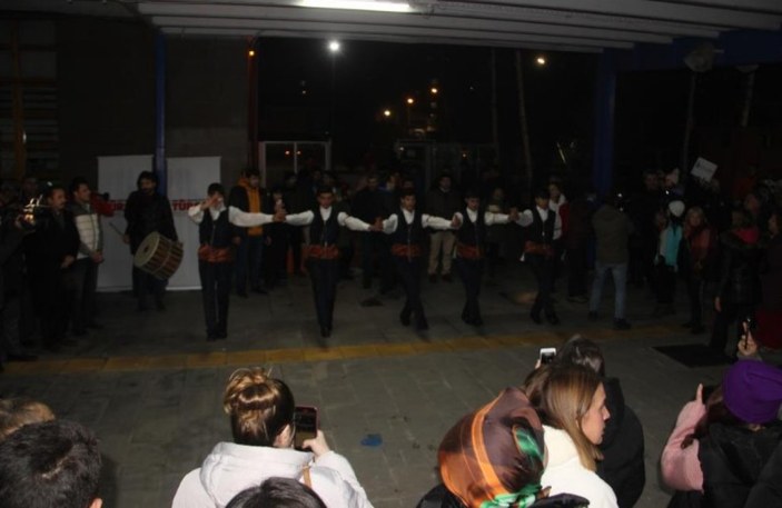 Doğu Ekspresi yolcularını Erzurum bar ekibi karşıladı