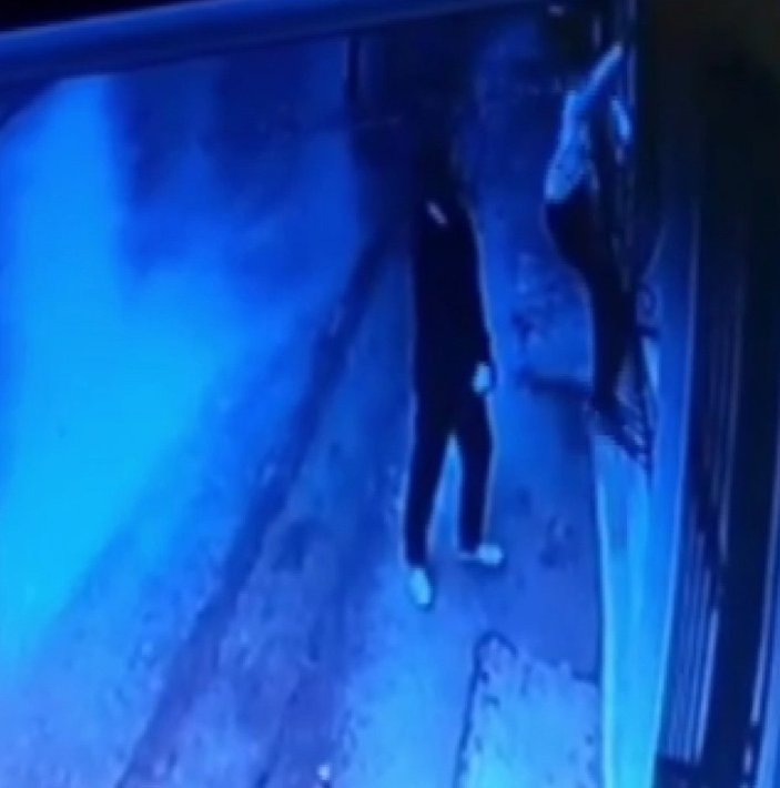 Pendik'teki hırsız eşofman çalmak için pencereye tırmandı