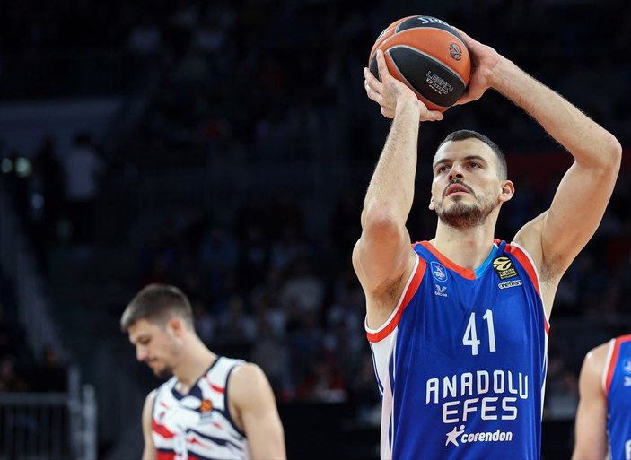 Anadolu Efes, Baskonia'ya mağlup oldu