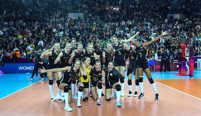 Imoco'ya kaybeden Eczacıbaşı, VakıfBank ile eşleşti