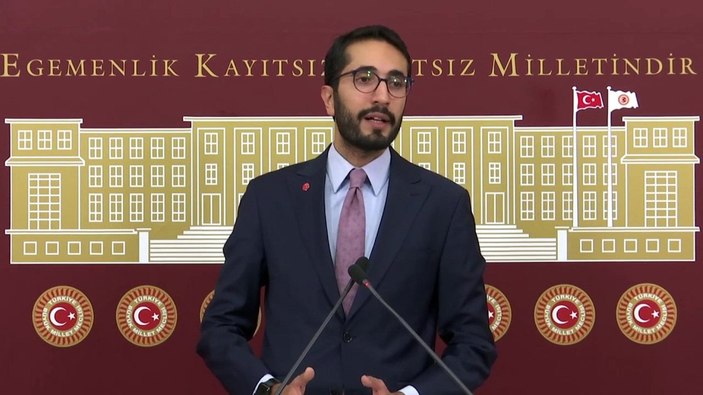 Saadet Partili Karaduman, anayasa değişiklik teklifine imza attı