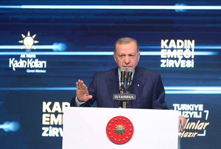 Cumhurbaşkanı Erdoğan: LGBT denilen olay bizim kitabımızda yok 