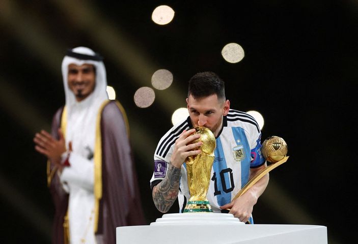 Lionel Messi ve Diego Maradona'nın birlikte oynadığı karşılaşma