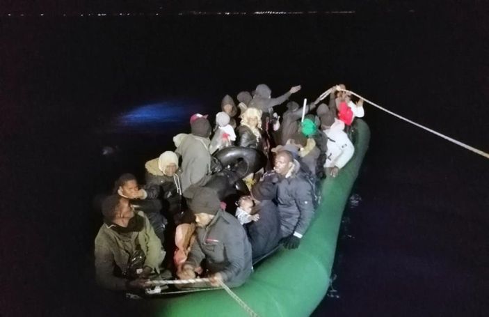 Muğla açıklarında 88 göçmen kurtarıldı