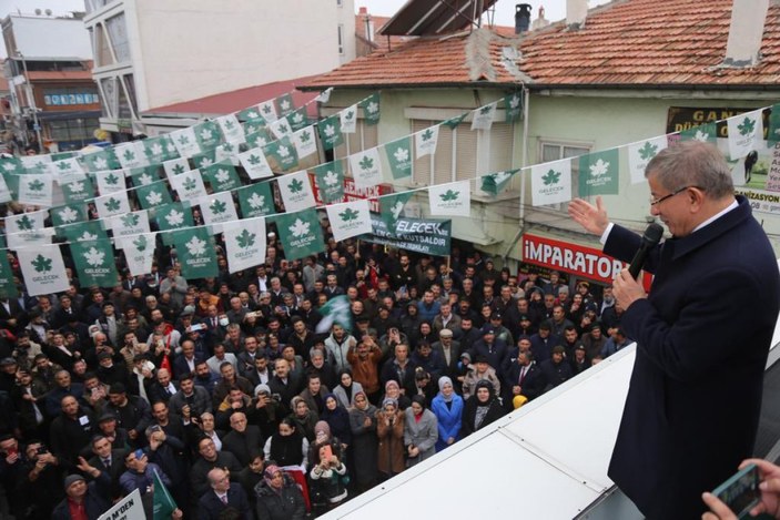 Ahmet Davutoğlu'na memleketi Konya'da ilgi gösterilmedi