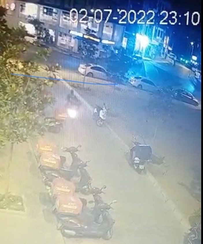 İzmir'de meslektaşının çarptığı moto kurye Onur yatalak kaldı