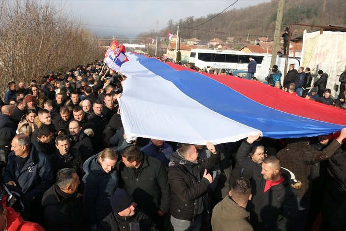 Kosova, Sırpların gösterisine sahne oldu