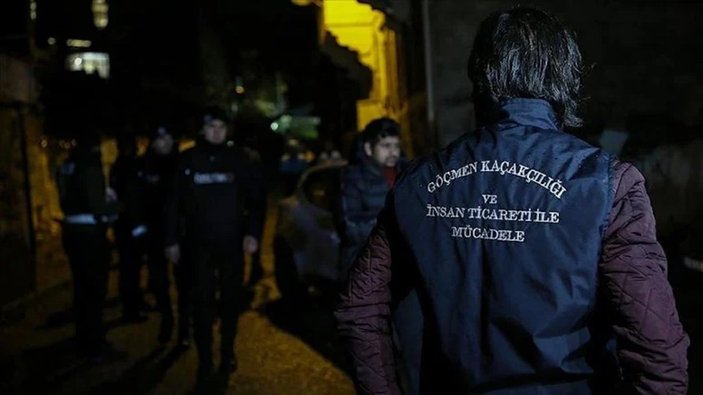 İstanbul'da şok evlerine baskın:95 kişi yakalandı 