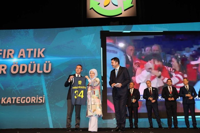 Murat Kurum, '3'üncü Sıfır Atık Zirvesi ve Ödül Töreni'ne katıldı
