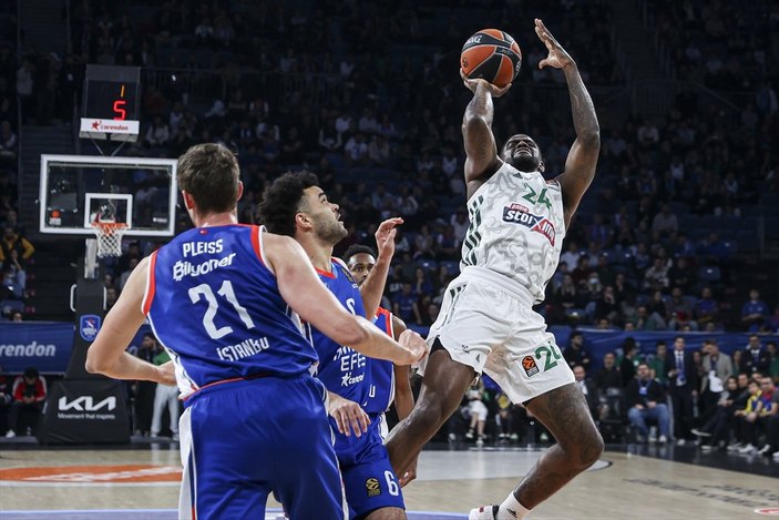 Anadolu Efes, Panathinaikos'u mağlup etti