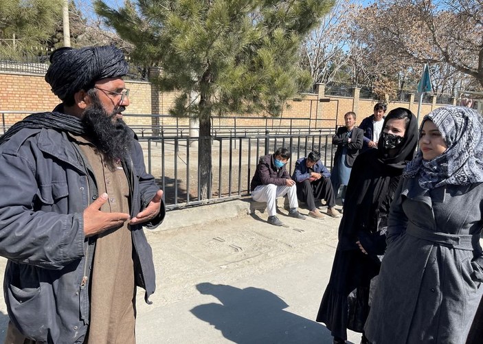 Taliban Sözcüsü’nün kızının Katar’da okuduğu ortaya çıktı