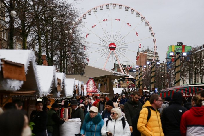 Dünya genelinde yeni yıl hazırlıkları ve Noel kutlamaları