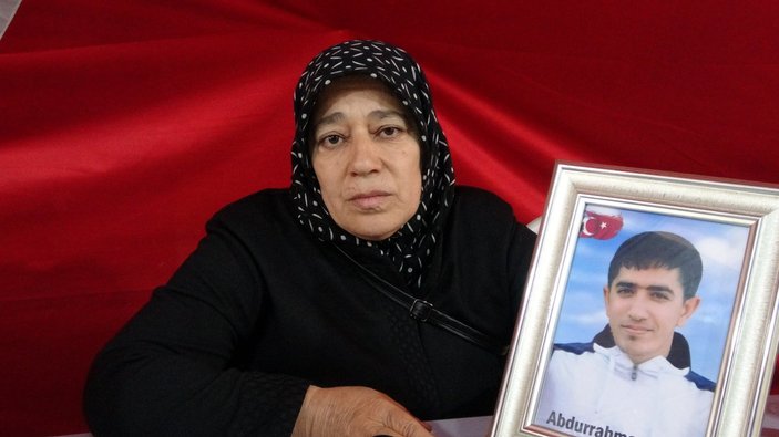 Evlat nöbetindeki anne: Evladım HDP aracılığıyla PKK'ya gönderilmiş
