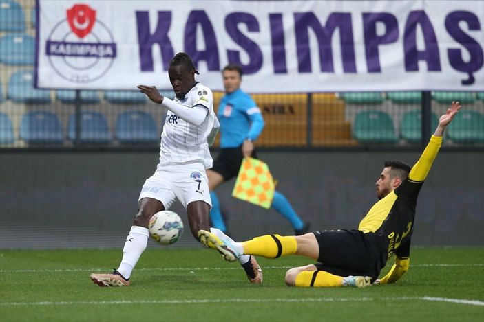 İstanbulspor, Kasımpaşa'yı iki golle geçti