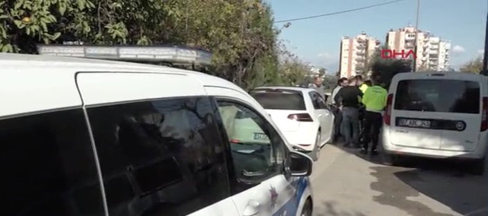 Antalya'da bıçaklama olayına karışan adam arabasını bırakıp kaçtı