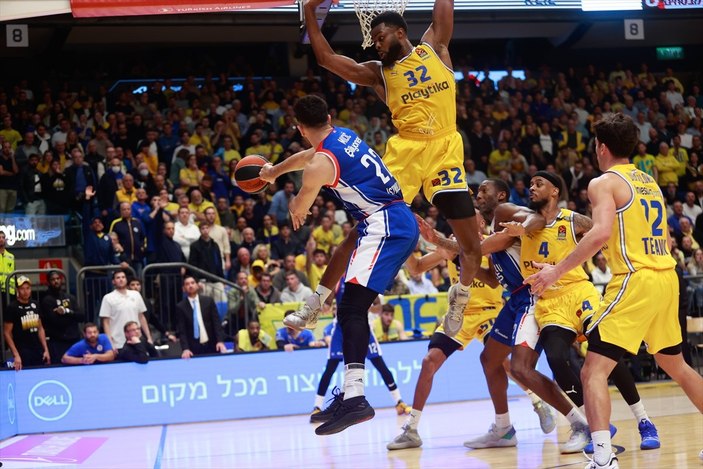 Anadolu Efes, Maccabi Tel Aviv'e Mağlup Oldu