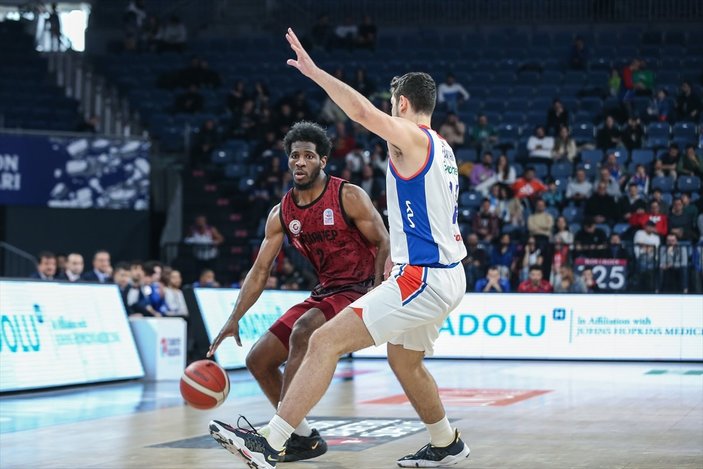 Anadolu Efes, Gaziantep Basketbol'u mağlup etti