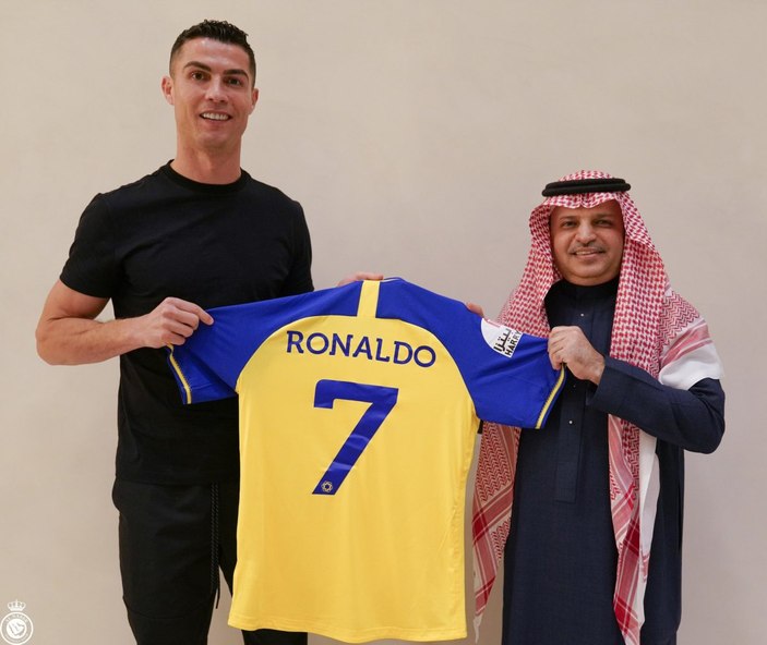 Cristiano Ronaldo, kazancı en yüksek sporcu olacak