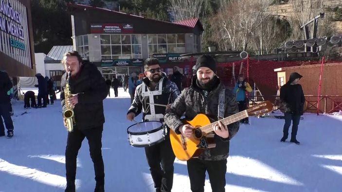 Kayakseverler Palandöken'de yeni yıla girdi
