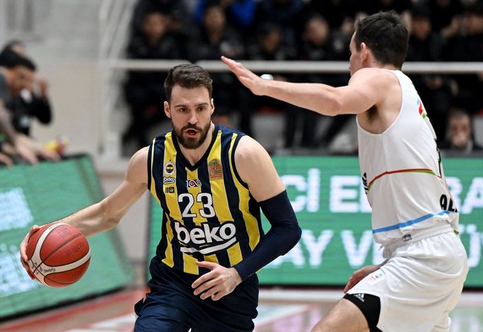 Fenerbahçe, Aliağa Petkim karşısında kazandı