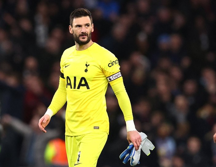 Emiliano Martinez, madalyasını bekçi köpeğine emanet etti