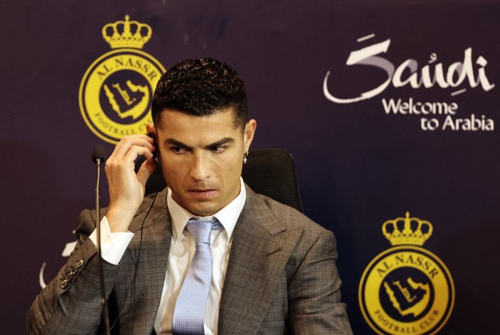 Cristiano Ronaldo, Al Nassr ile sözleşme imzaladı