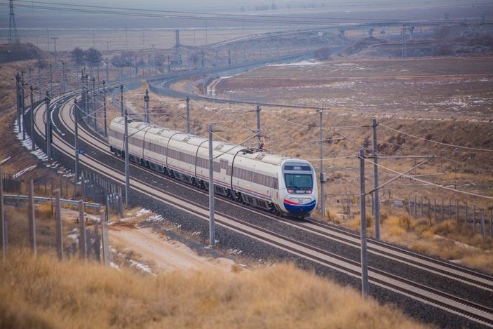 Karaman YHT hattını 1 yılda 1,2 milyon yolcu kullandı