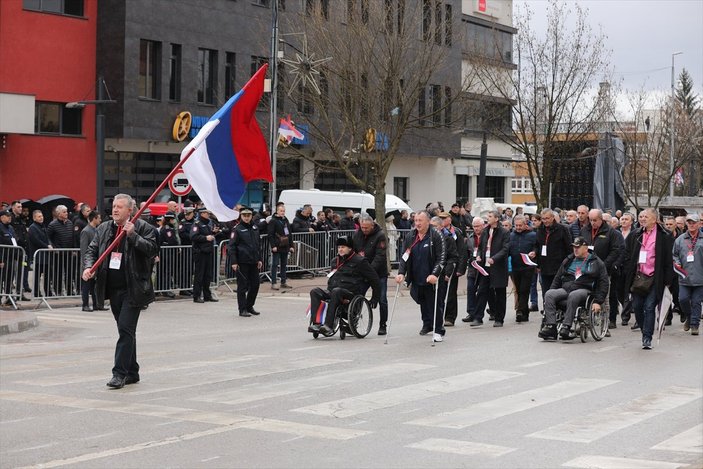 Bosna Hersek'te 'Sırp Cumhuriyeti günü' kutlandı