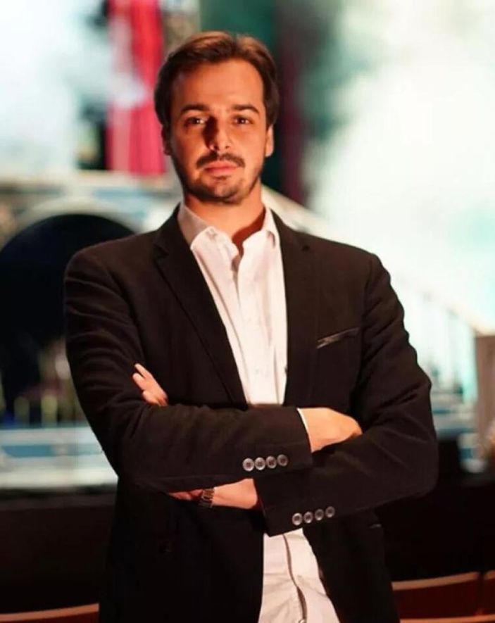 Ece Binay ile Sadri Alışık aşk yaşıyor