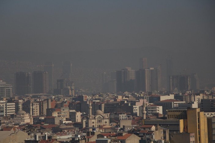 İzmir'in hava kalitesi 'riskli’ seviyede 