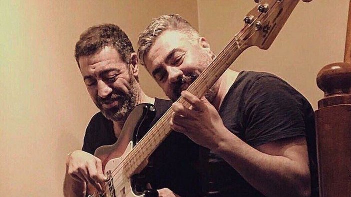 Müzisyen Hakan Yelbiz, Muğla’da yaptığı kaza sonrası hayatını kaybetti