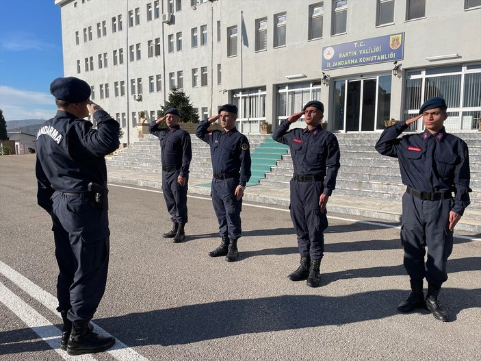 Bartın'da 2 ikiz Mehmetçik görenleri şaşırtıyor