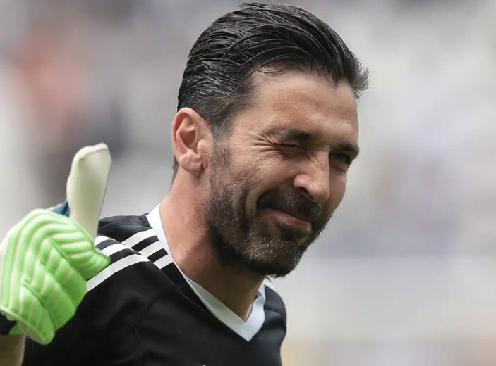 Buffon, performansıyla yıllara meydan okuyor