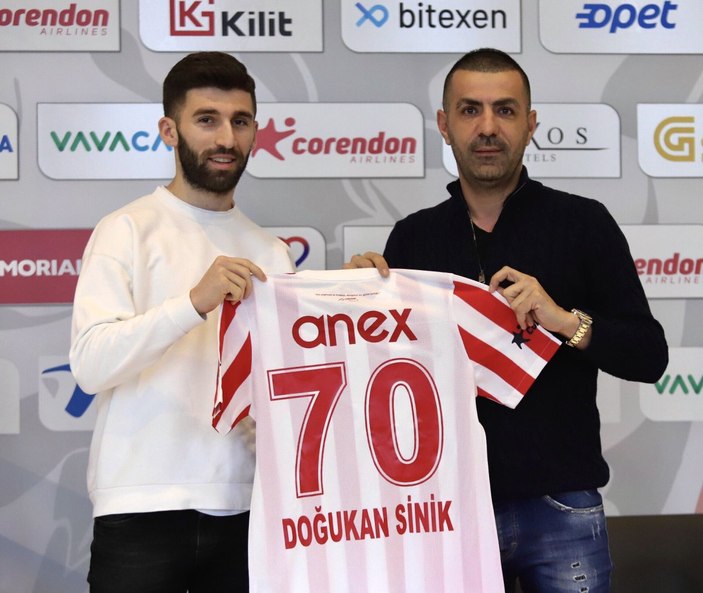 Doğukan Sinik, Antalyaspor'a geri döndü