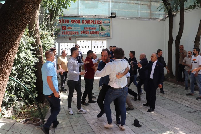 CHP Siirt İl Kongresi'nde kavga çıktı