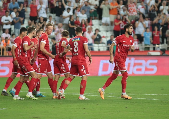 Antalyaspor, altıncı haftada galibiyet hasretine son verdi
