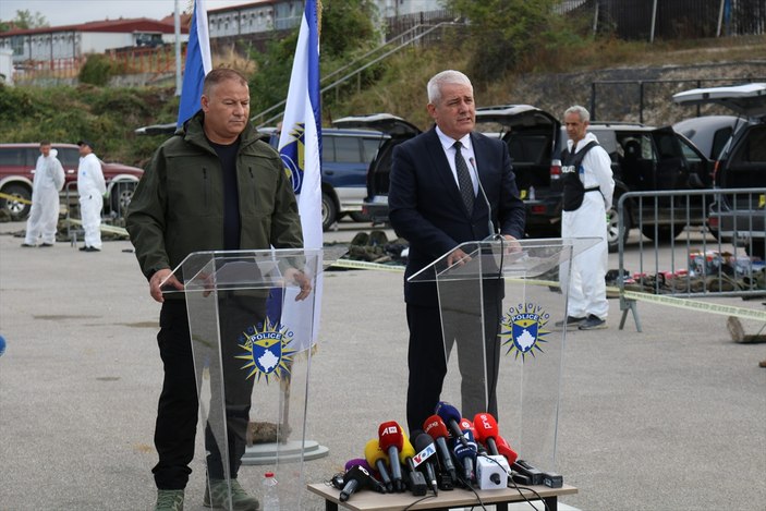 Kosova'nın kuzeyinde ele geçirilen silah ve mühimmatlar