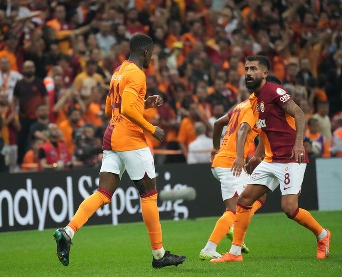 Galatasaray, Ankaragücü'nü 2 golle geçti