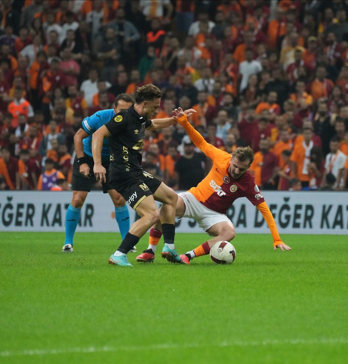 Galatasaray, Ankaragücü'nü 2 golle geçti