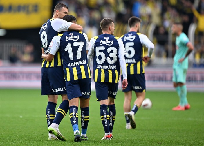 Fenerbahçe, Rizespor'u farklı mağlup etti