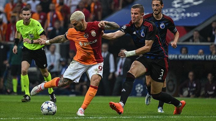 Manchester United - Galatasaray maçı şifresiz kanalda mı?