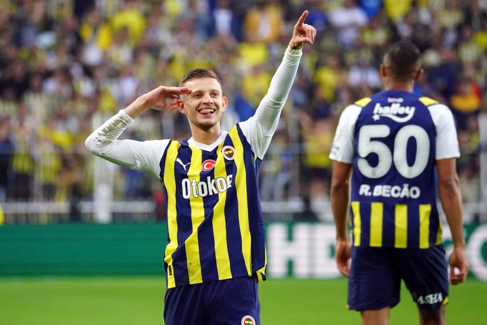 Sebastian Szymanski, Süper Lig'de bu sezonun en erken golünü attı